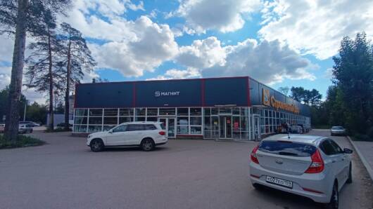 Продам торговое помещение 1397 м²