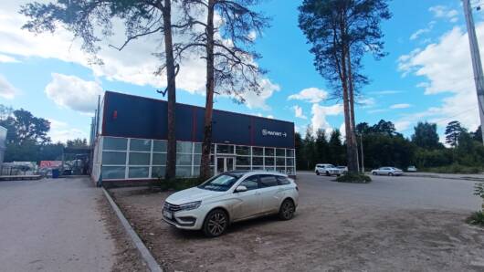 Продам торговое помещение 1397 м²