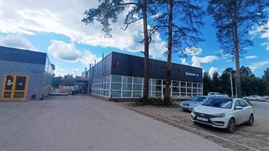 Продам торговое помещение 1397 м²