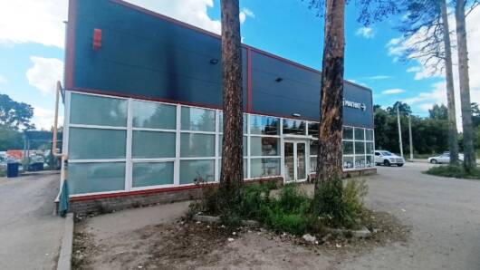 Продам торговое помещение 1397 м²